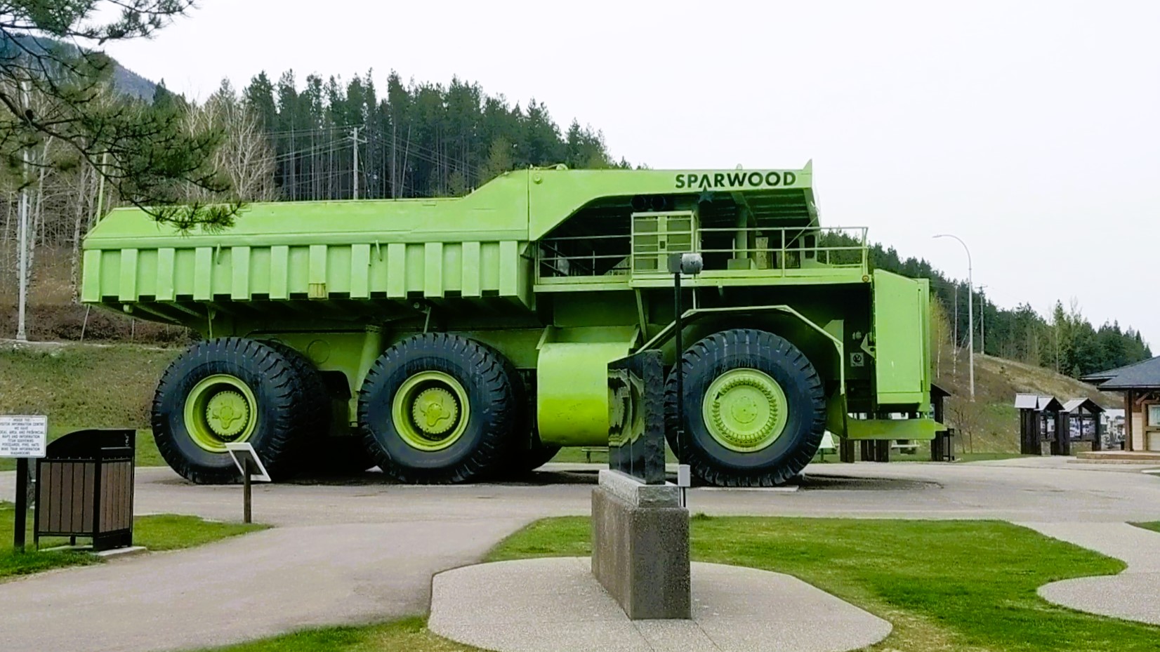 Sparwood, BC - Home of the Worlds Largest Truck! - travel-canada.ca